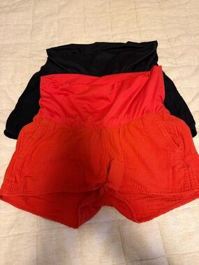 2-Pack Old Navy 100% Cotton Maternity Shorts Size M